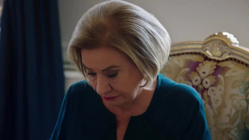 Кадры из сериала Госпожа Фазилет и ее дочери 1 серия 2 сезон (2017)
